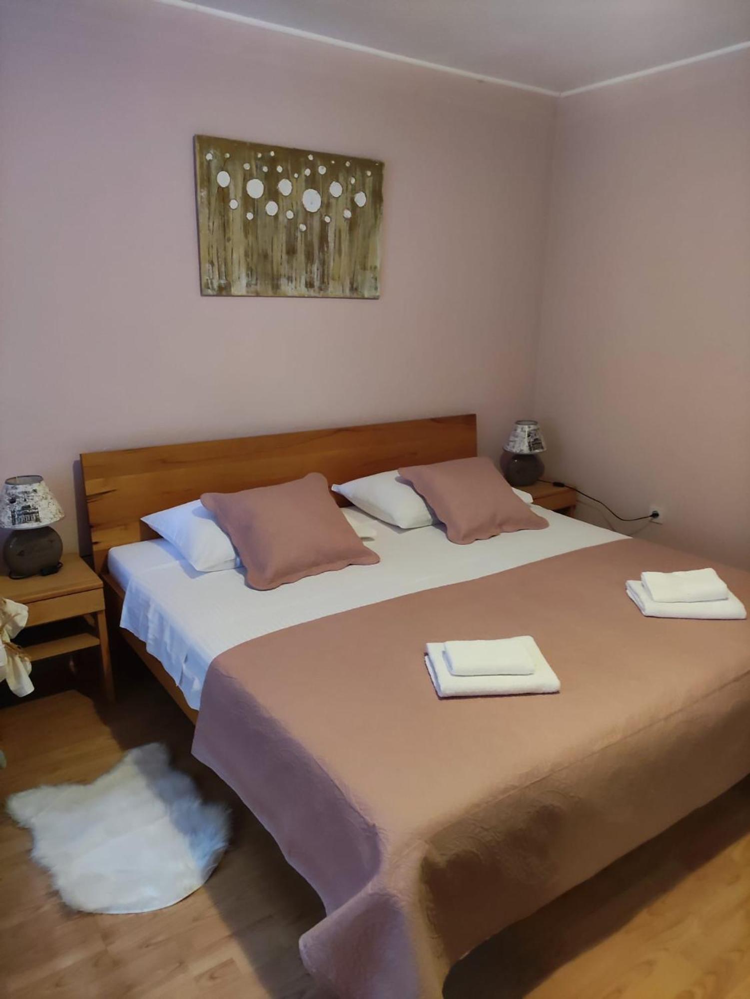 Village Apartment Zagvozd エクステリア 写真