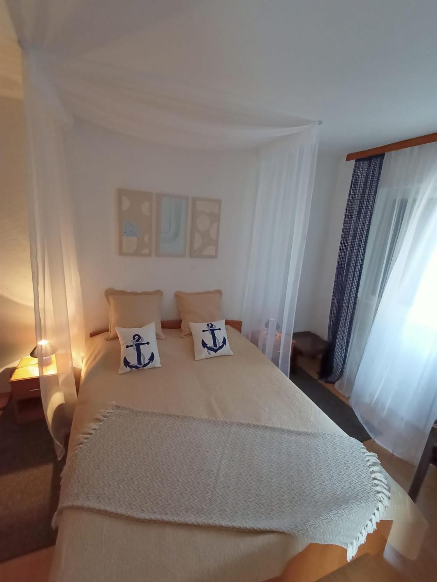 Village Apartment Zagvozd エクステリア 写真
