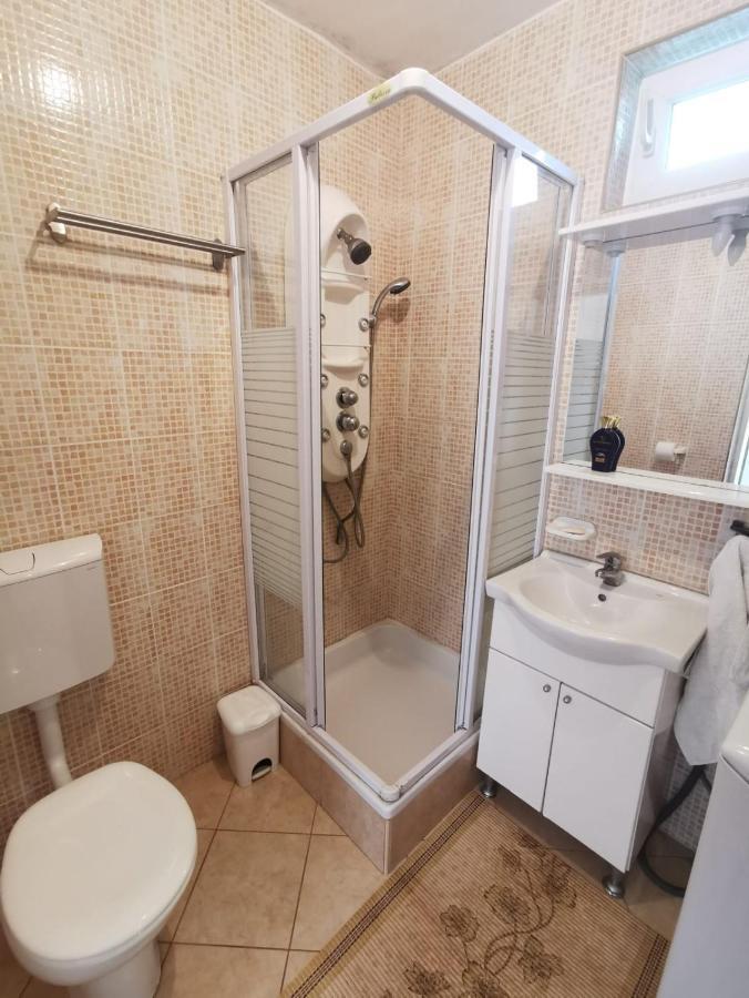 Village Apartment Zagvozd エクステリア 写真