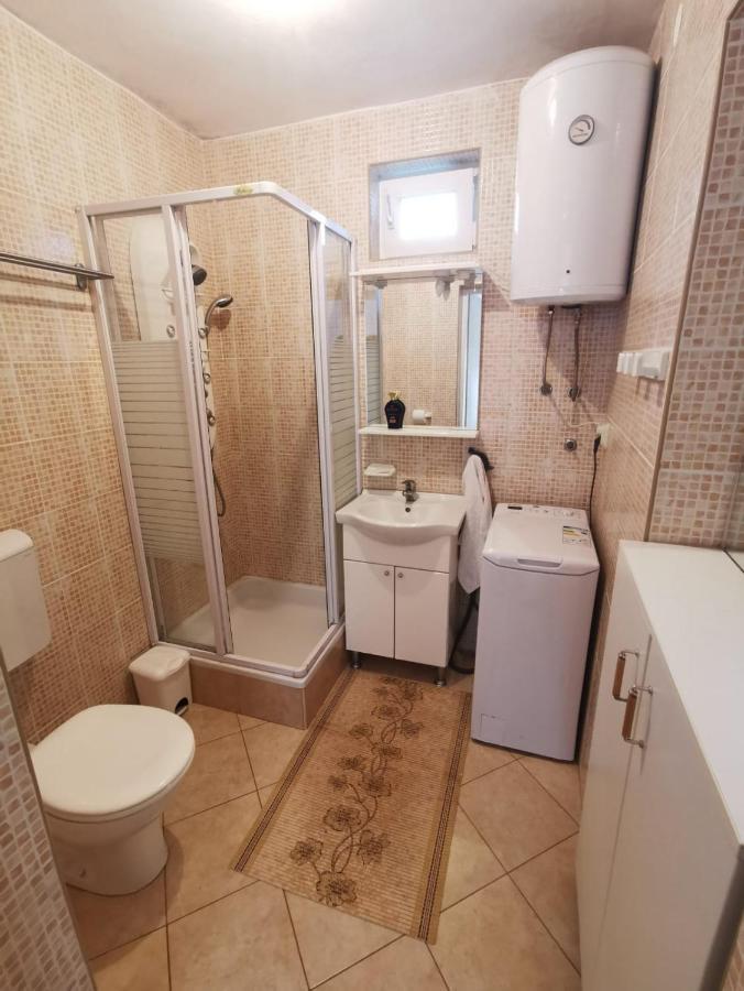 Village Apartment Zagvozd エクステリア 写真